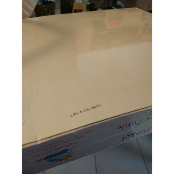 New Bunny's Easter Basket Jigsaw Puzzle 1000 Pieces Special Shape 26.5" x 36.5" - Picture 5 of 6